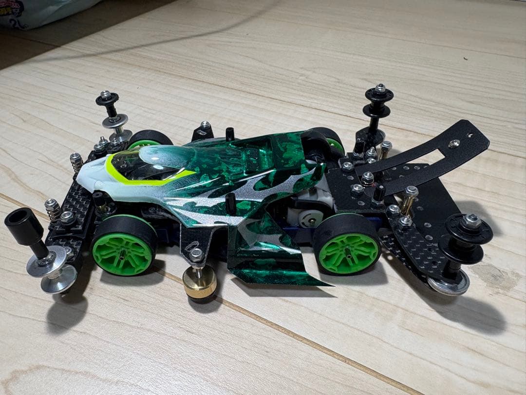 サンダーショット　VZシャーシ　ミニ四駆　完成品　タミヤ純正　フローティングギア