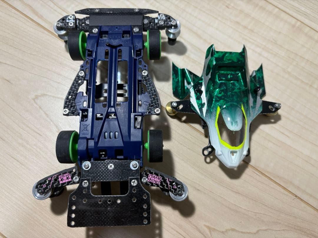 サンダーショット　VZシャーシ　ミニ四駆　完成品　タミヤ純正　フローティングギア