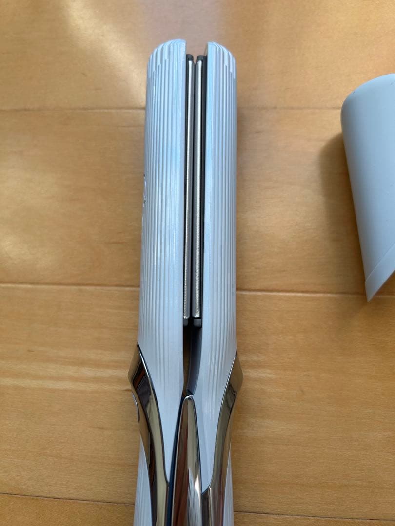 リファ ストレートアイロンプロ