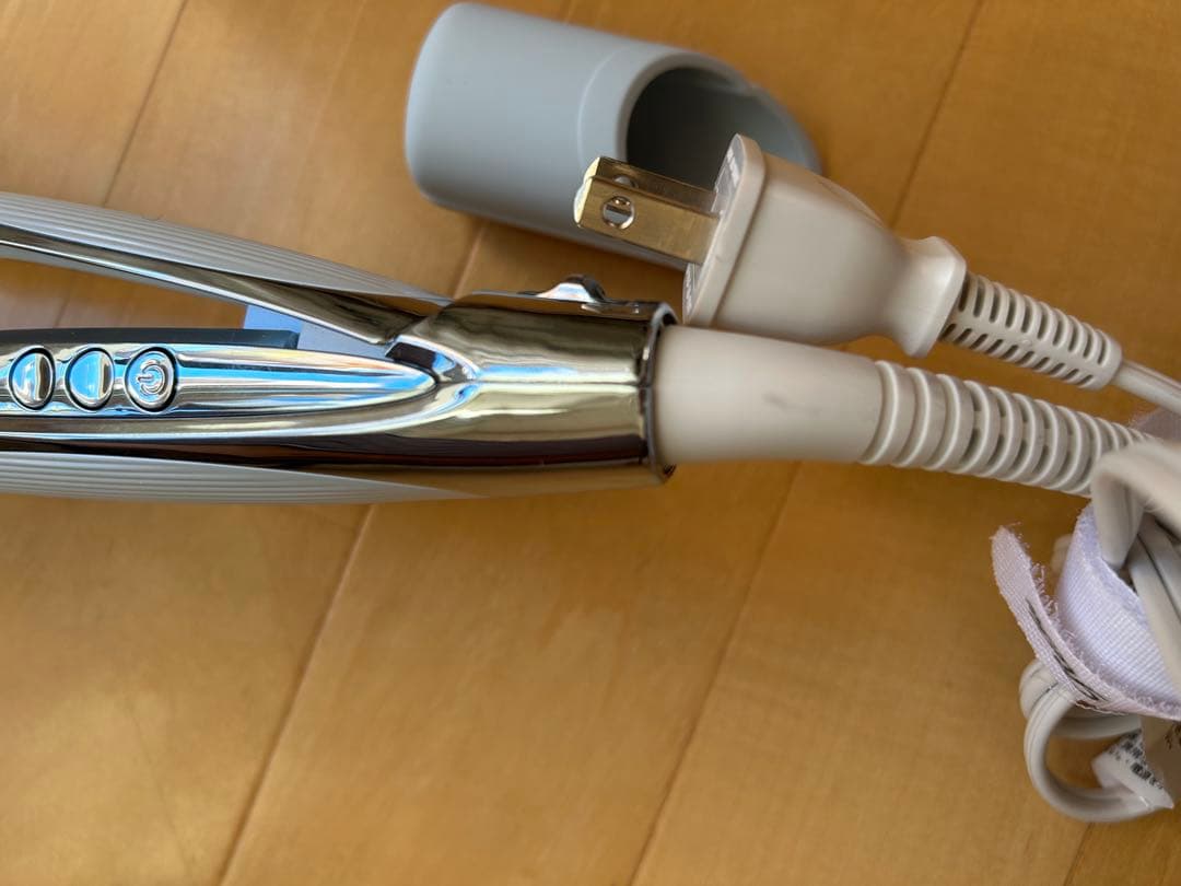 リファ ストレートアイロンプロ