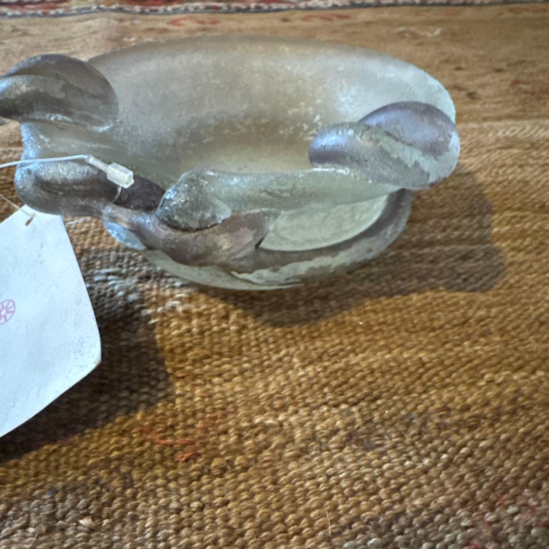 ビエナアンティークガラスの灰皿