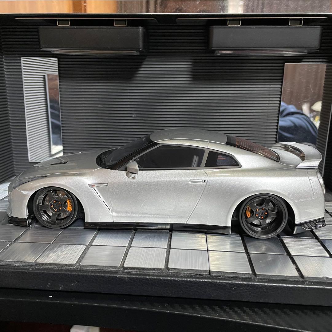 京商 1/18ニッサンGT-R R35 プレミアムエディション(カスタム仕様)
