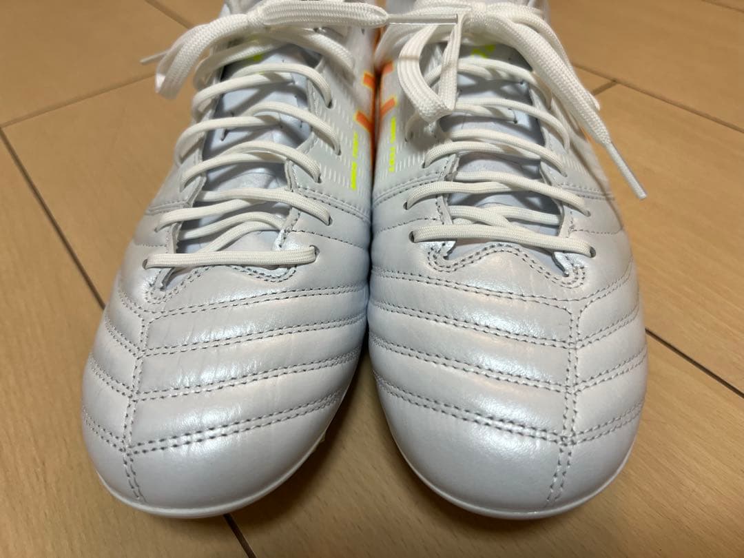 ASICS DS LIGHT X-FLY PRO ホワイト/オレンジ 25.5