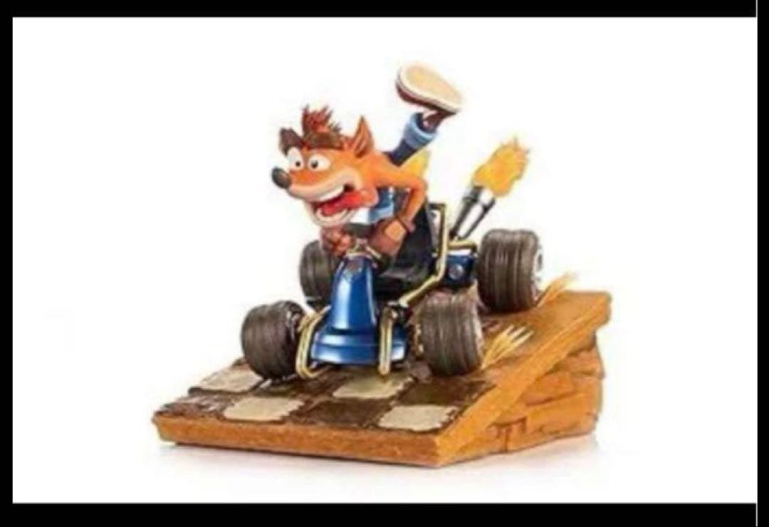 First4Figures クラッシュ　チームレーシング ニトロ　フィギュア