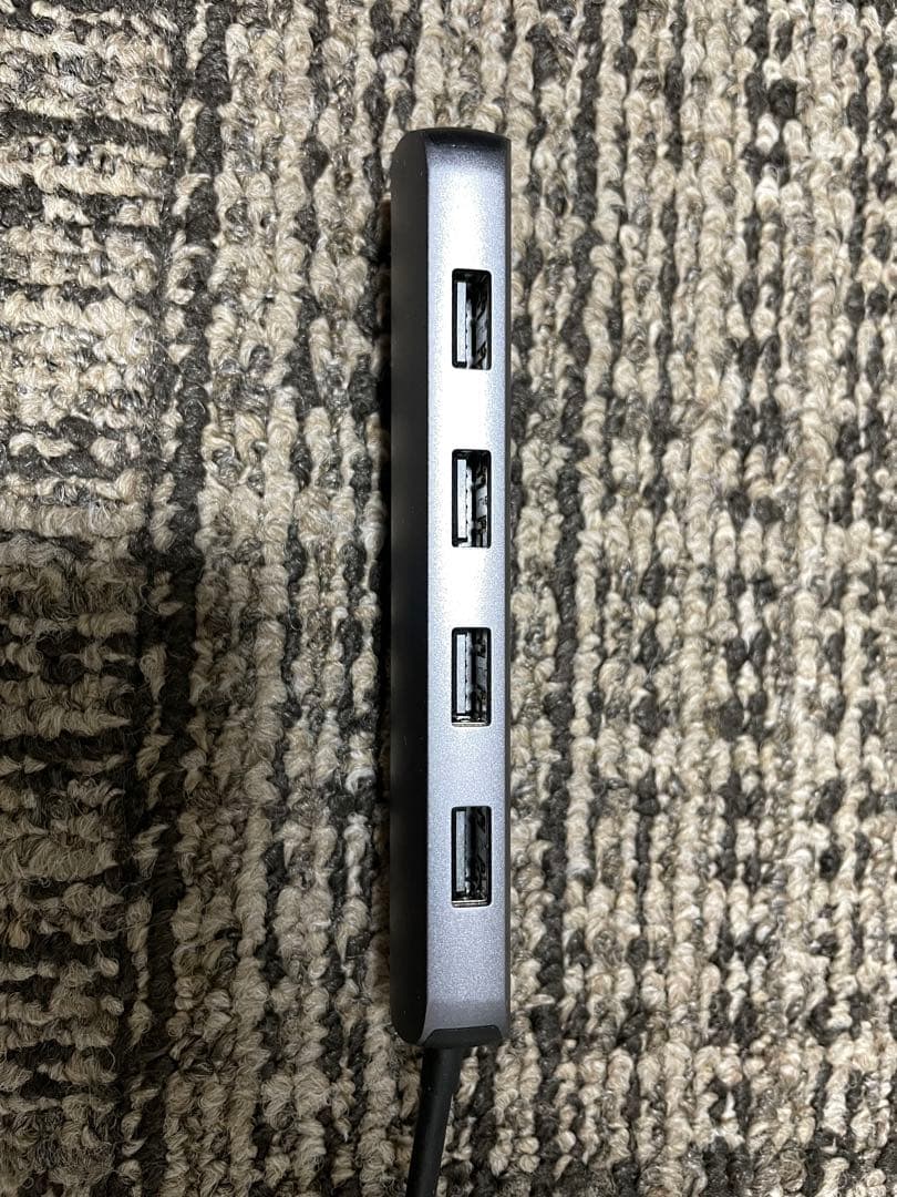 【美品・カバー付き】MacBook Air M2 13インチ8GB 256GB