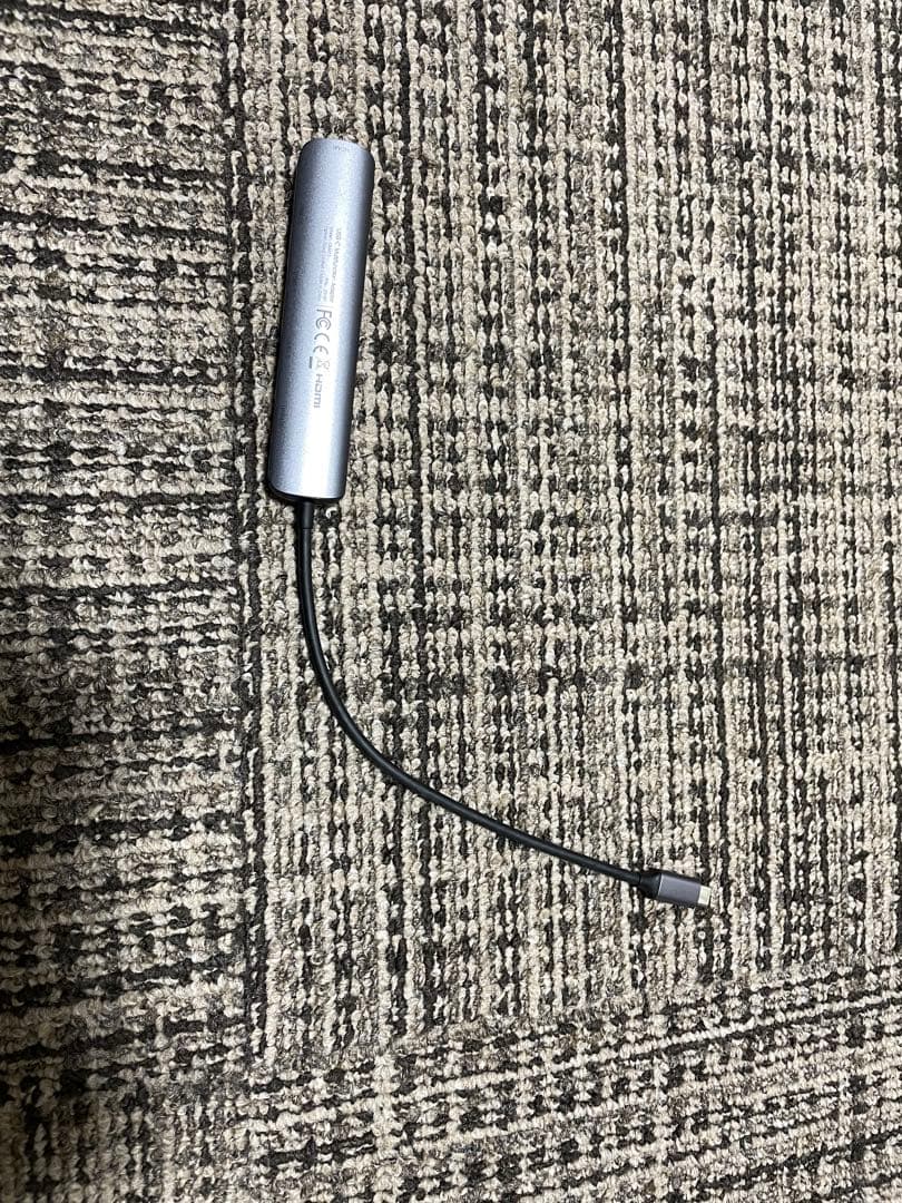 【美品・カバー付き】MacBook Air M2 13インチ8GB 256GB