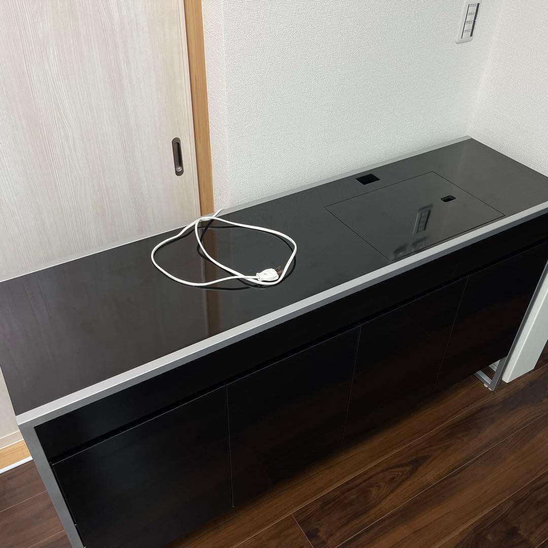 【特注オーダーメイド1点モノ】某ハイブランド化粧品店の展示台