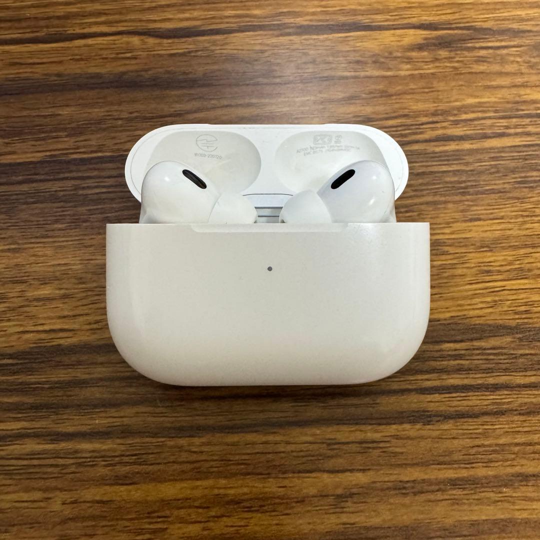 AirPods Pro 2 Lightning MagSafe 充電ケース
