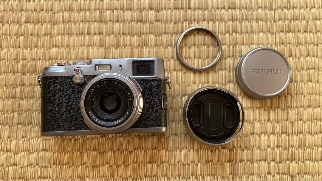 Fujifilm X100 中古　レンジファインダーカメラ 23mm F2