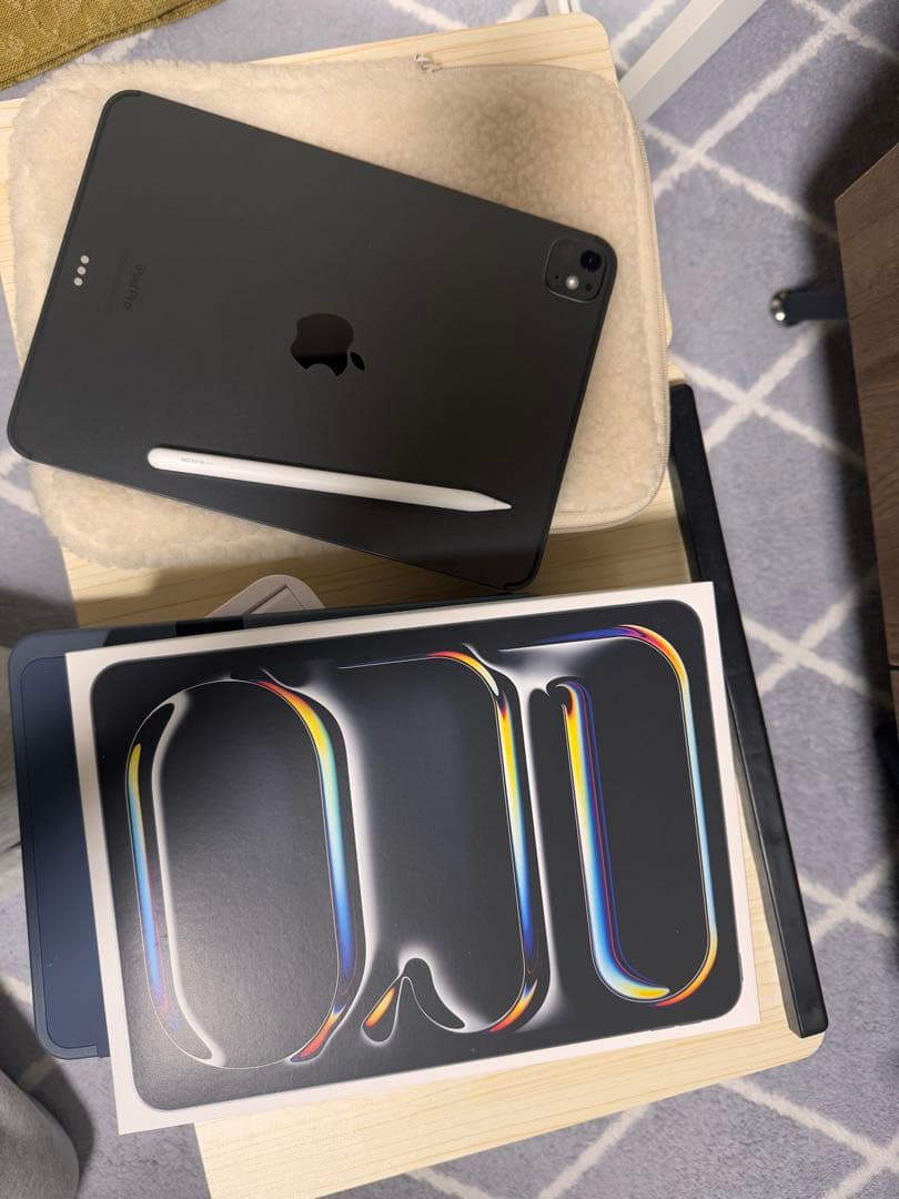 iPad Pro M4 11インチCellularモデル+ bonus