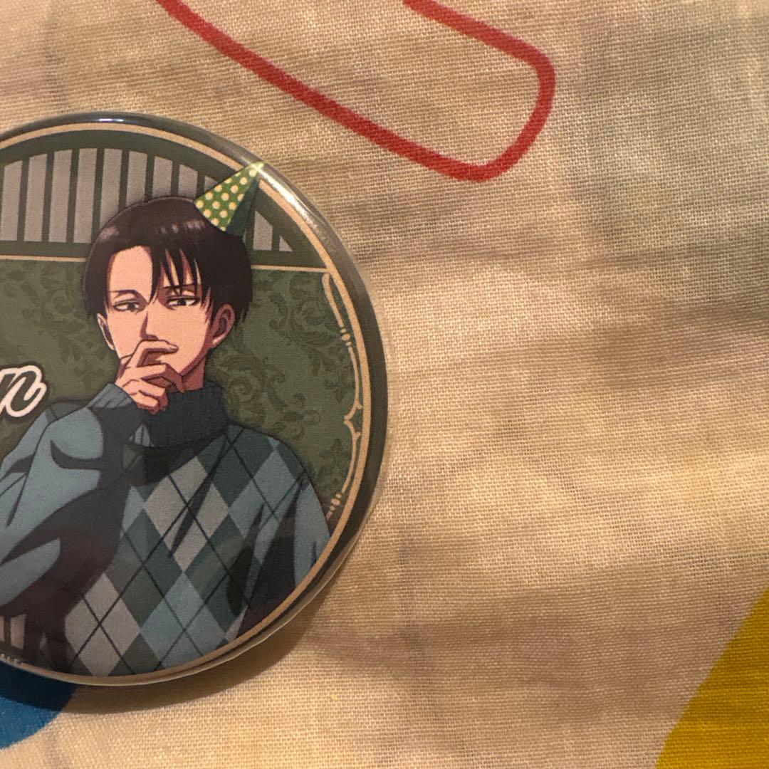 進撃の巨人 プリンスホテル フード・スイーツ特典 描き下ろし缶バッジ リヴァイ