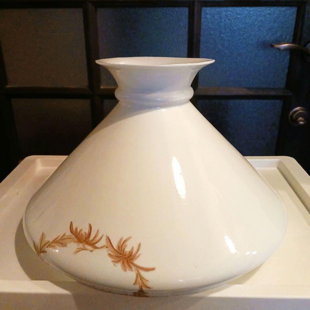アンティークオイルランプ　　ミルクホワイト