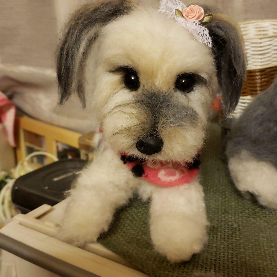 羊毛フェルト　クリステル様