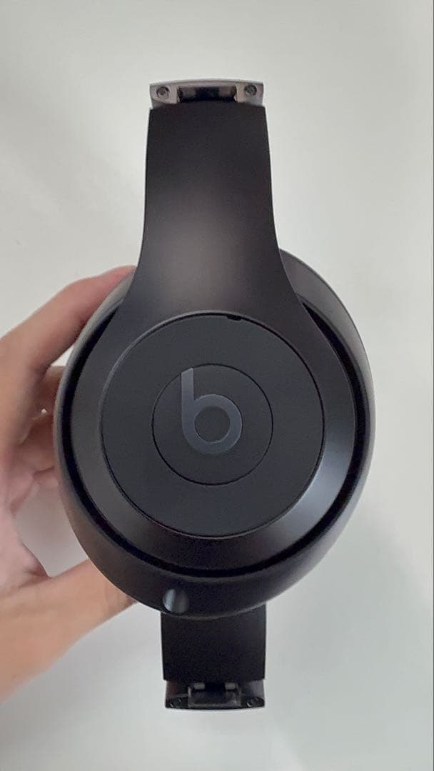 Beats Studio Pro ブラック