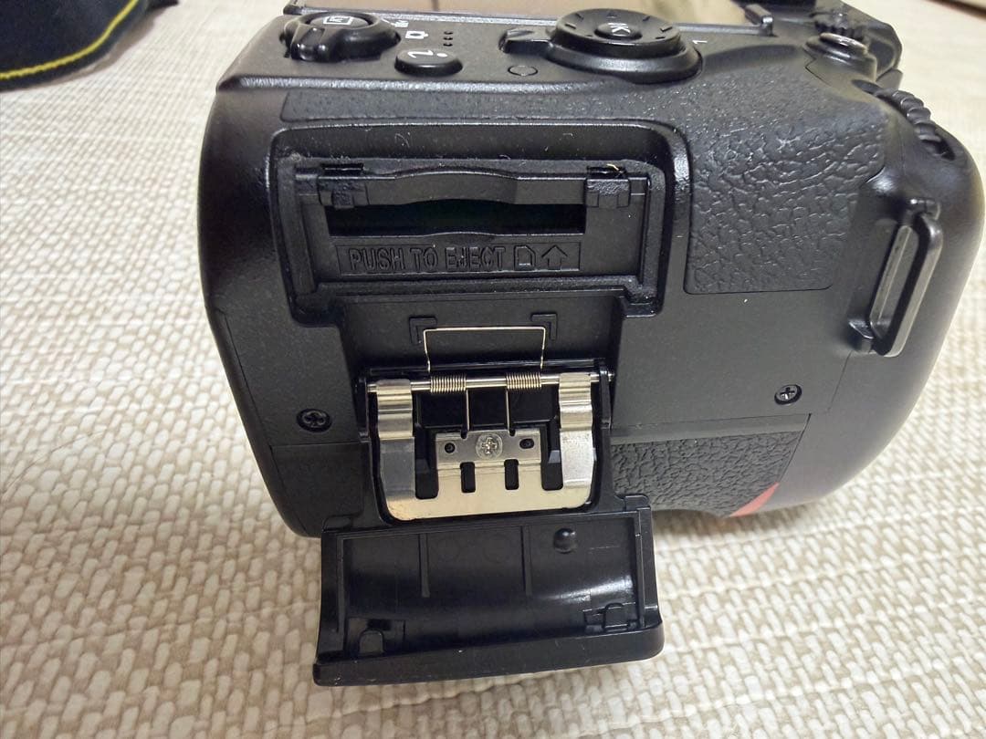 Nikon D7500 デジタル一眼レフカメラ