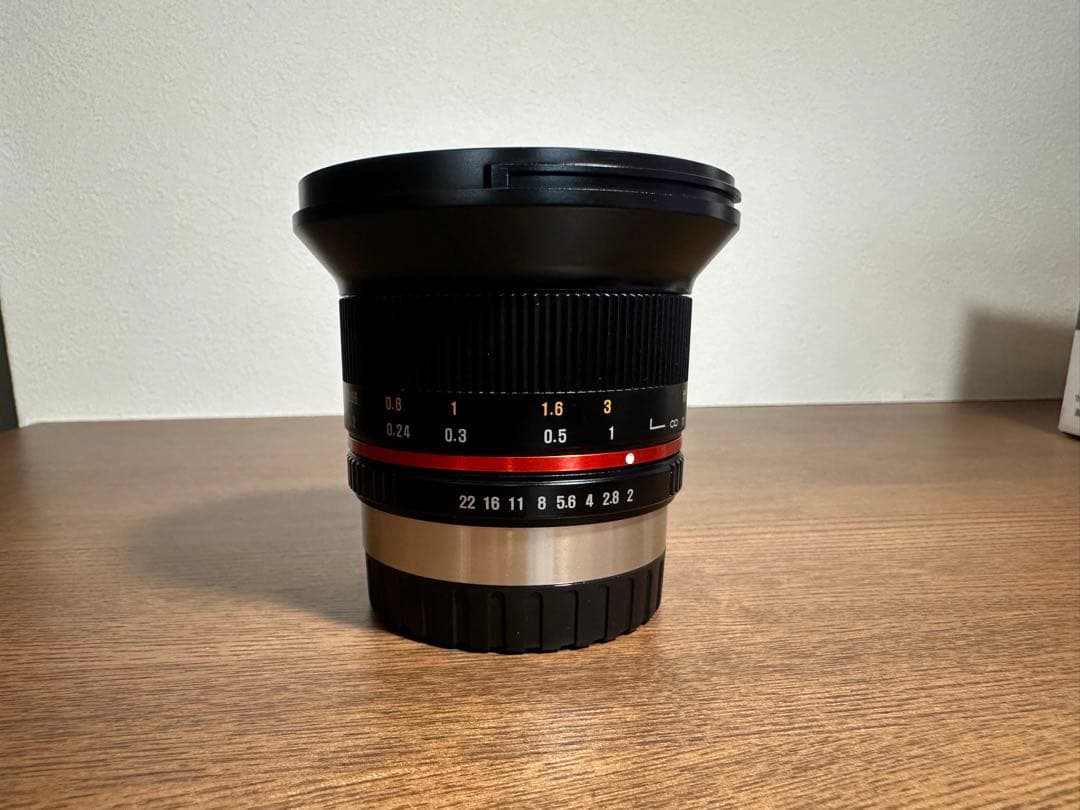 美品SAMYANG 12mm f2.0単焦点超広角レンズ　Xマウント