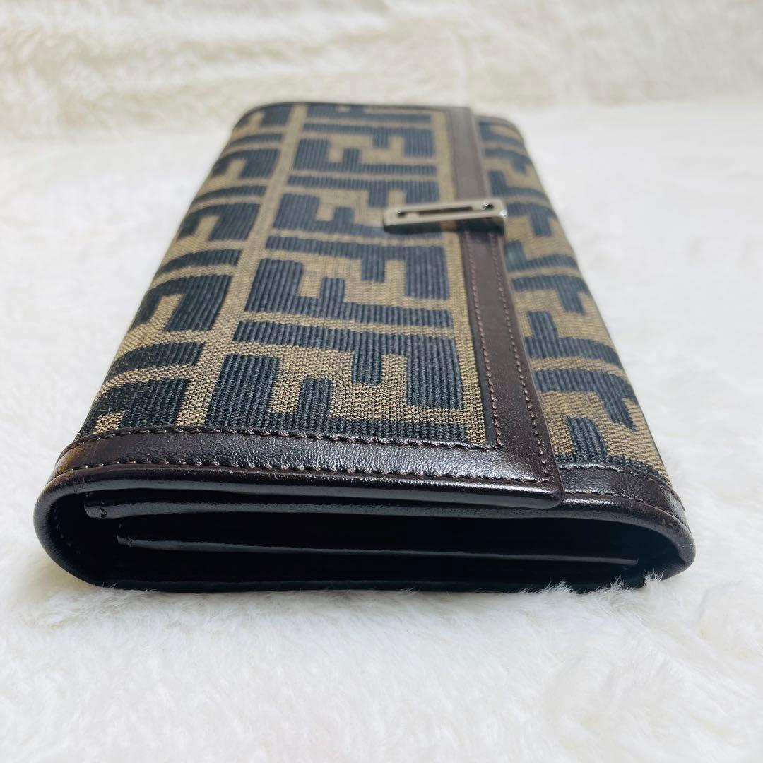 未使用級正規品FENDI フェンディ　ズッカ柄　ロングウォレット長財布　茶
