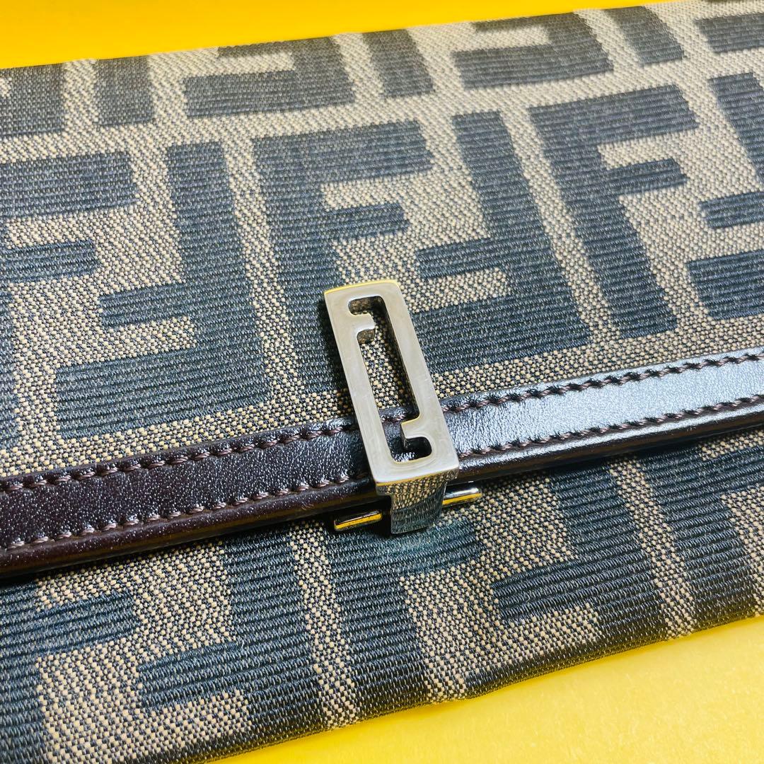 未使用級正規品FENDI フェンディ　ズッカ柄　ロングウォレット長財布　茶