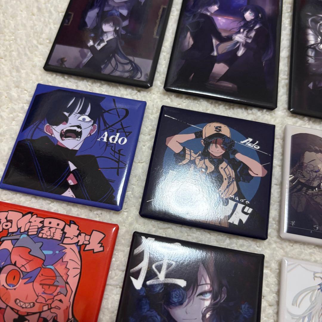 Ado モナ・リザの横顔グッズ こう見るとアタシも大きくなったもんねぇ〜缶バッジ