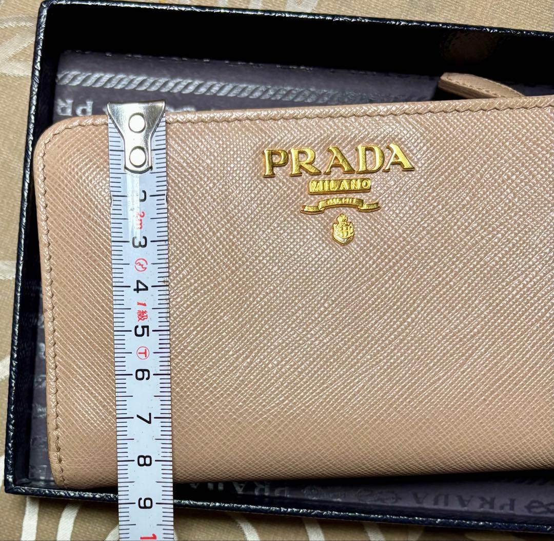 [美品]PRADA サフィアーノメタル 二つ折り財布 1ML225