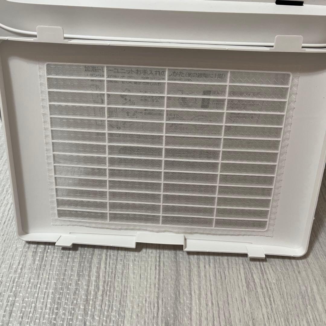 2024年製　シャープ　加湿セラミックファンヒーター