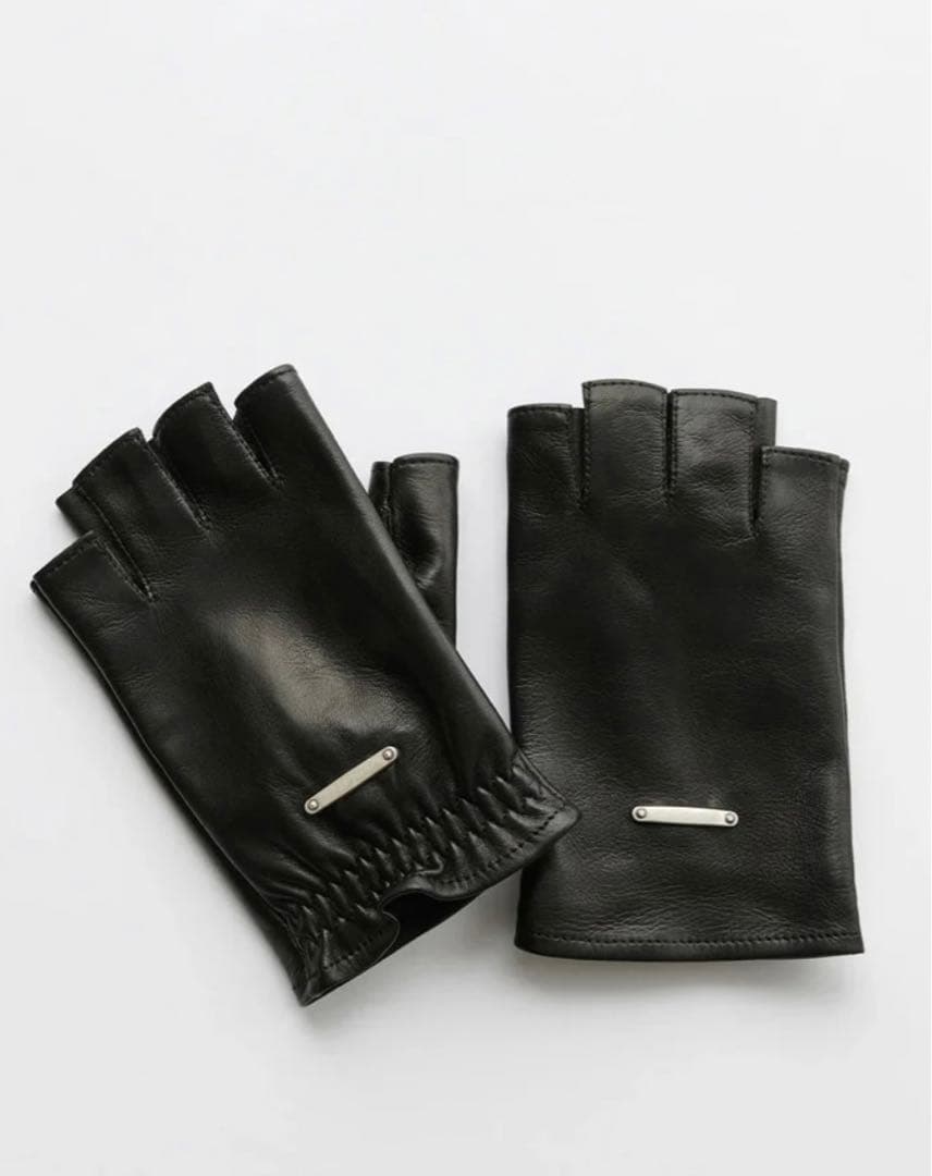 小物 OUR LEGACY MIS MATCH GLOVE BLACK LEATHER
