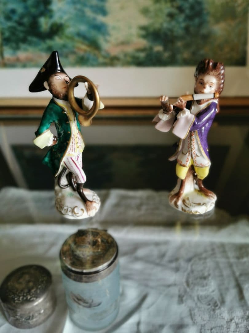 アンティーク ドイツ 正装した猿の楽隊フィギュリン 笛とホルン 人形２体セット
