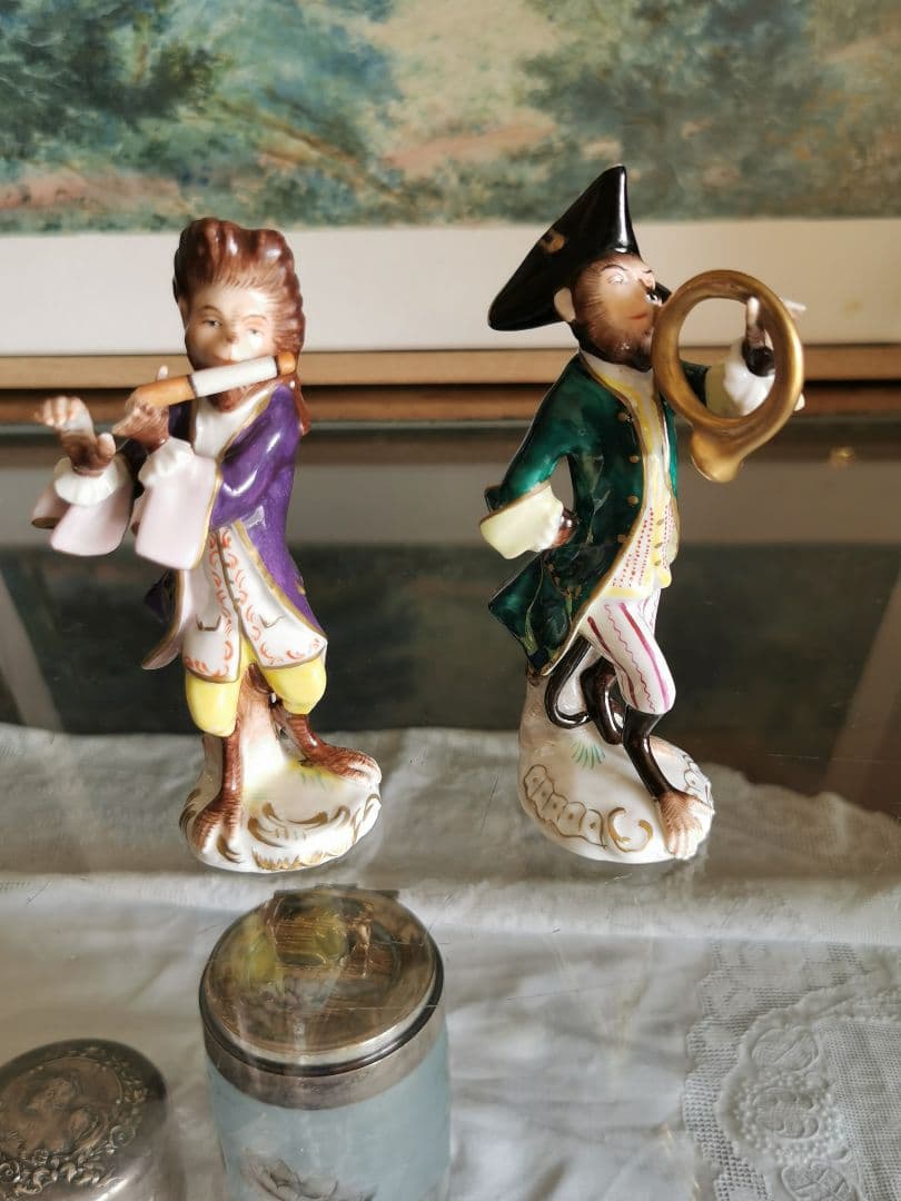アンティーク ドイツ 正装した猿の楽隊フィギュリン 笛とホルン 人形２体セット
