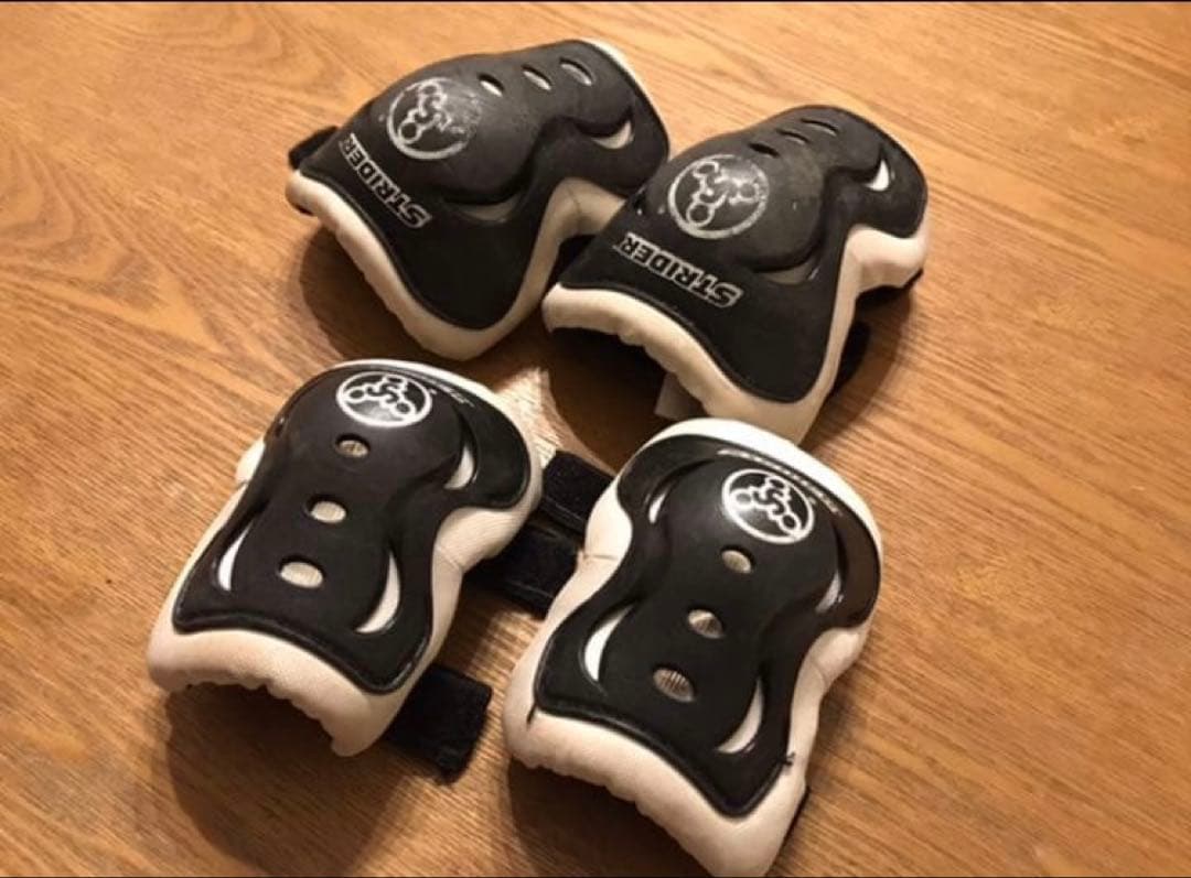 STRIDER バランスバイク 赤　肘膝サポーターセット