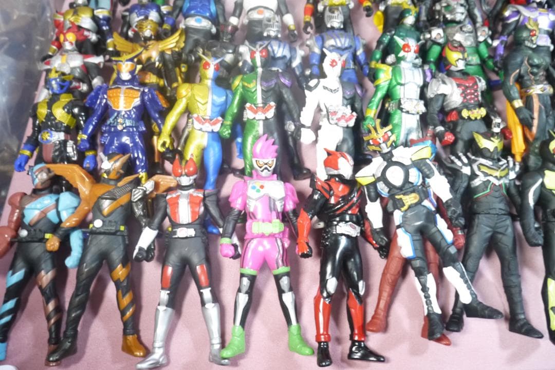 ライダーヒーローシリーズ　レジェンドライダーシリーズ　ソフビ114体