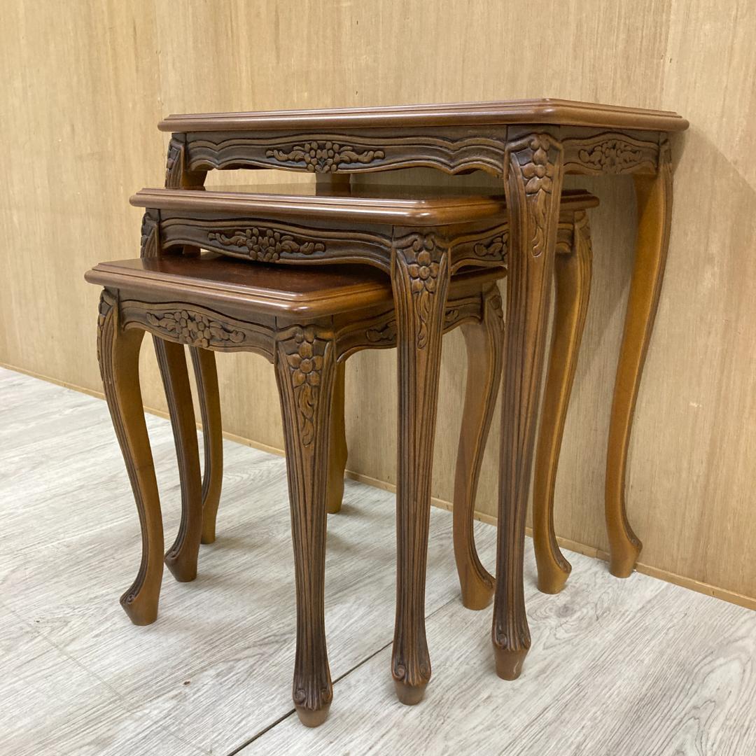 イタリア製 クラシカル 象嵌細工 猫脚 ネストテーブル 　 サイドテーブル