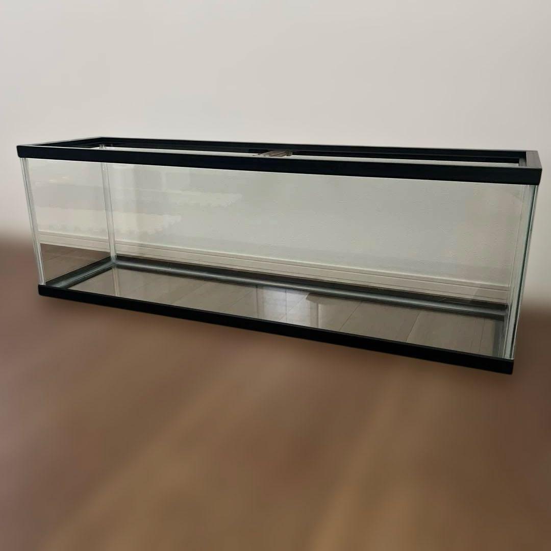 水槽　120cm 黒い枠