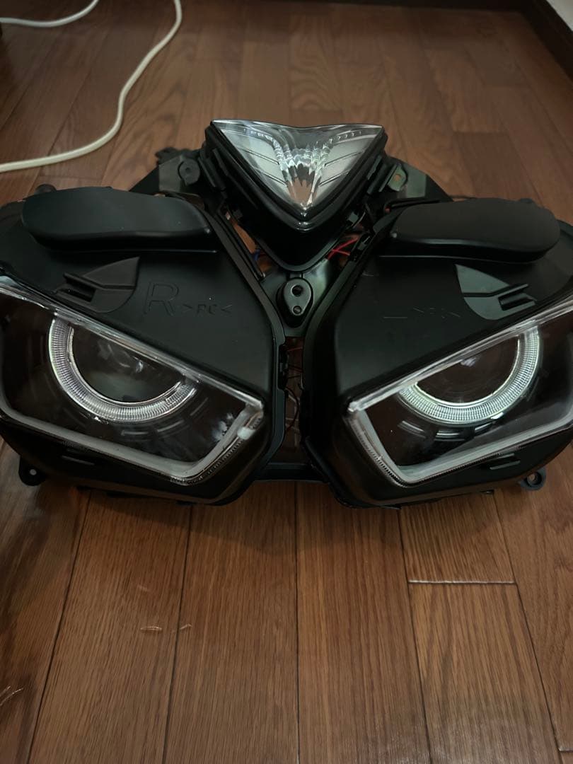 破格です！YZF-R25 HID ヘッドライト RG10J イカリング