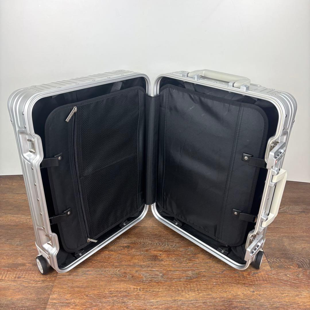 メルセデスベンツ32L アルミスーツケース《美品》機内持込みサイズ TSAロック