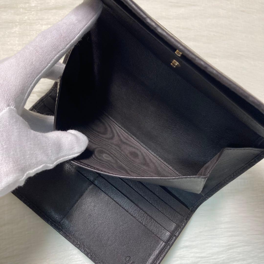 早い者勝ち　美品　GUCCI グッチ　三つ折り　財布　シマ　レザー　エンボス　茶