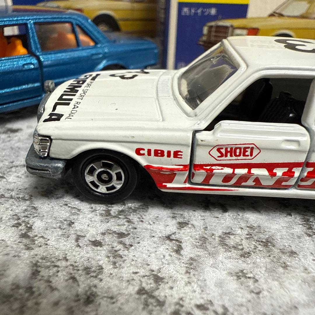 モ*ン様 青箱トミカ外国車シリーズF7メルセデスベンツ450SEL