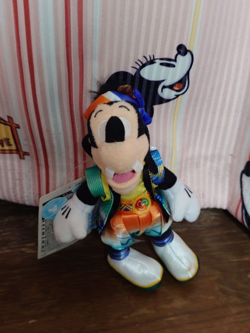 東京ディズニーリゾート　グーフィー　ぬいぐるみバッジセット　タグ付き　16個