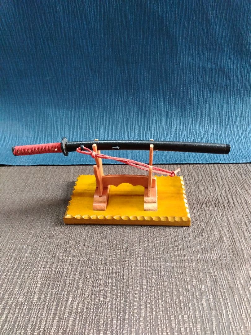 装飾ペーパーナイフ【日本刀型と２本刀掛け】