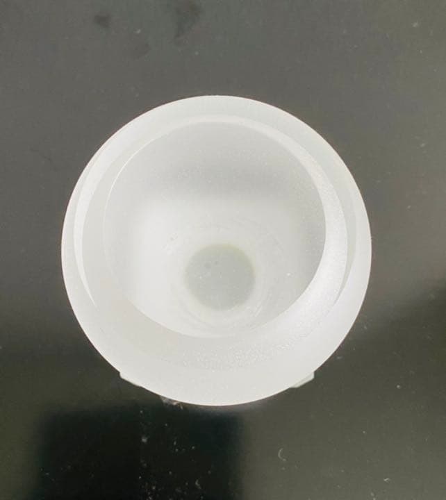 クロイツ 作 工芸ガラス 【白い肖像Ⅰ】 フロステッド サイン入り  オブジェ