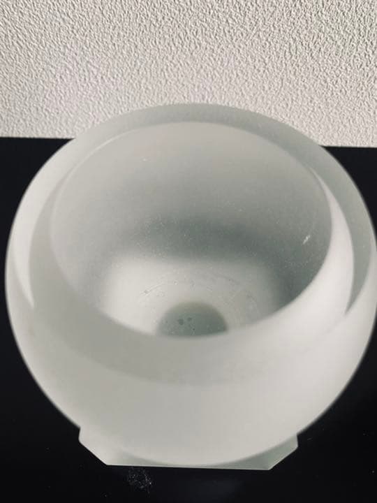 クロイツ 作 工芸ガラス 【白い肖像Ⅰ】 フロステッド サイン入り  オブジェ