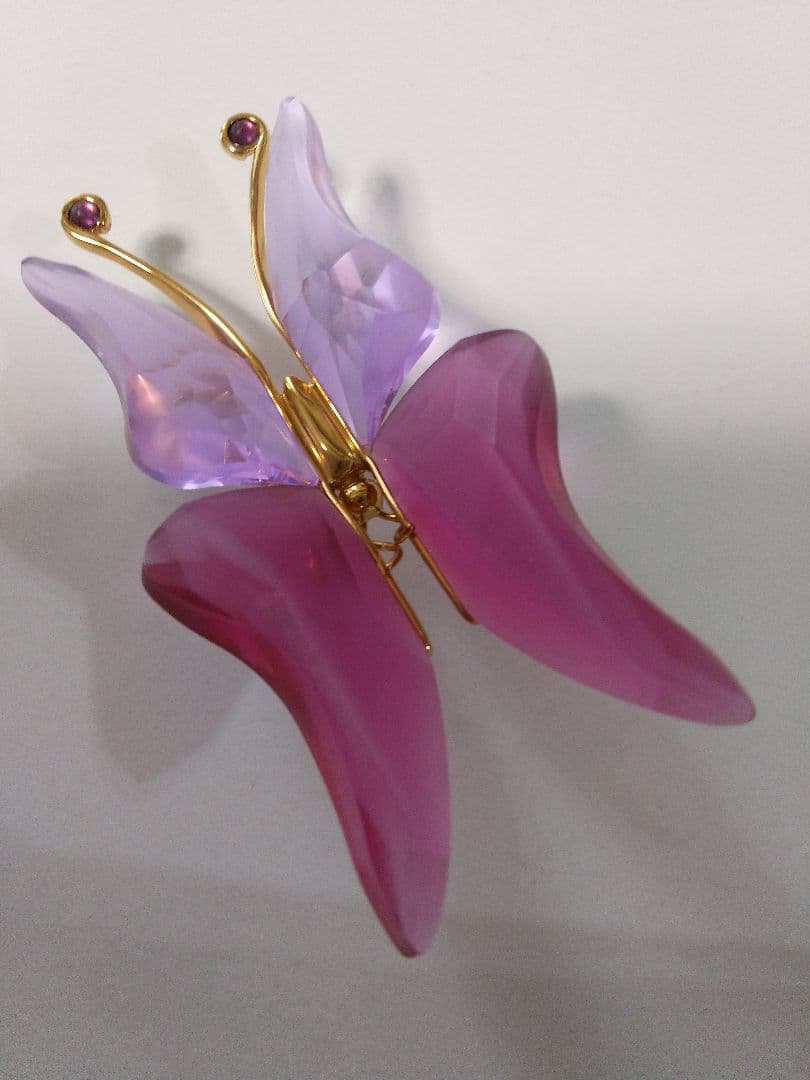 DANIEL SWAROVSKI 蝶のブローチ 紫 ピンク 稀少品 保証書付き