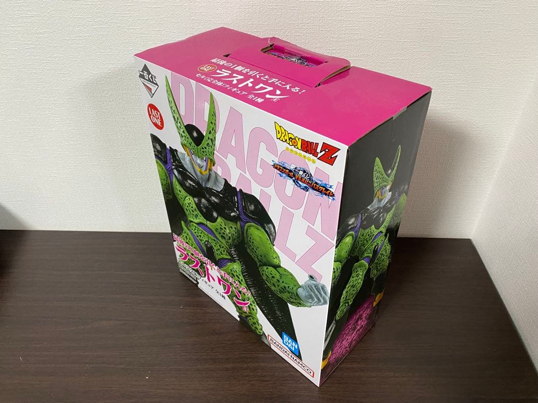 新品未開封 セル（完全体）&フリーザ（フルパワー）おまけ付き　※セル箱破れあり