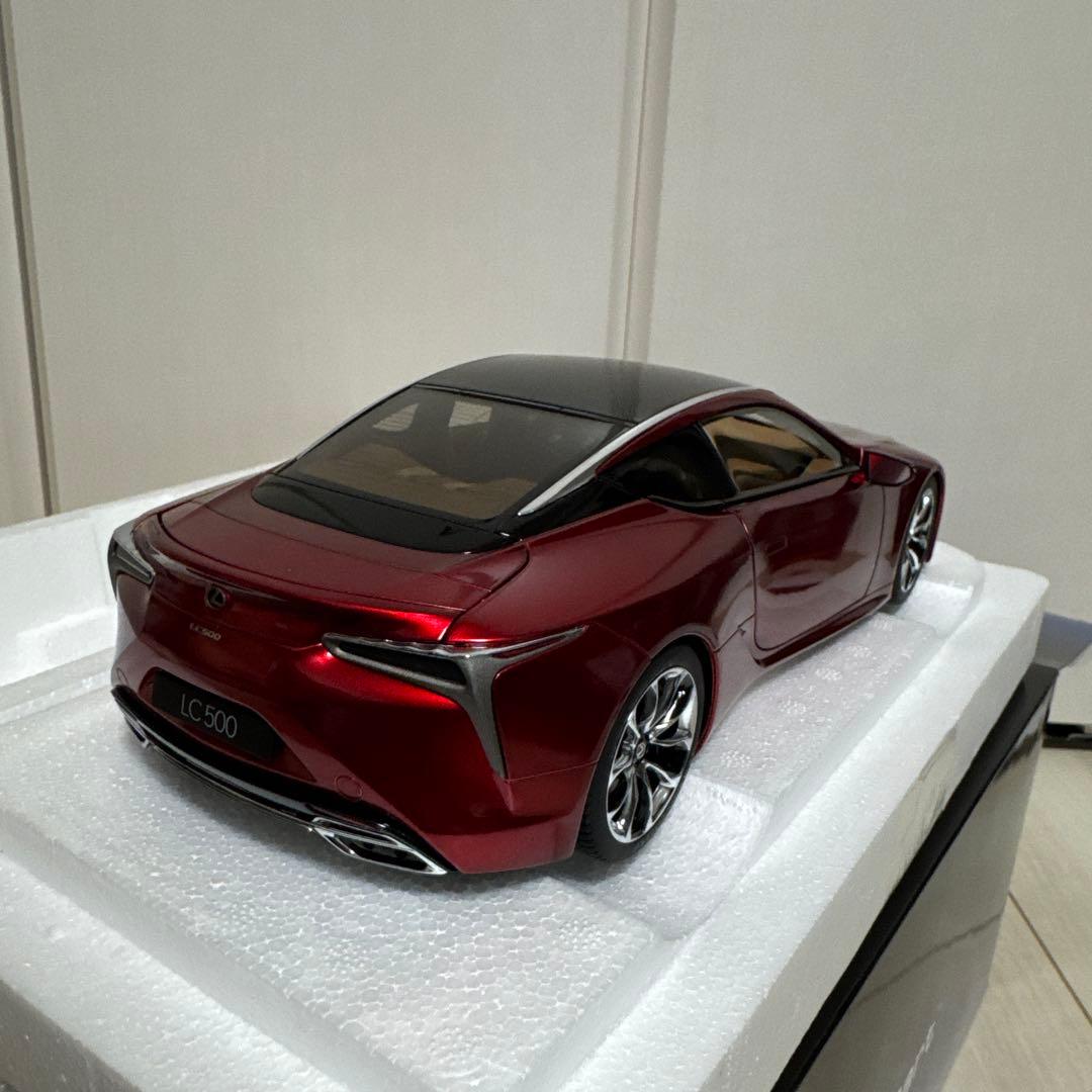 Autoart 1/18 レクサス LC500 メタリックレッド