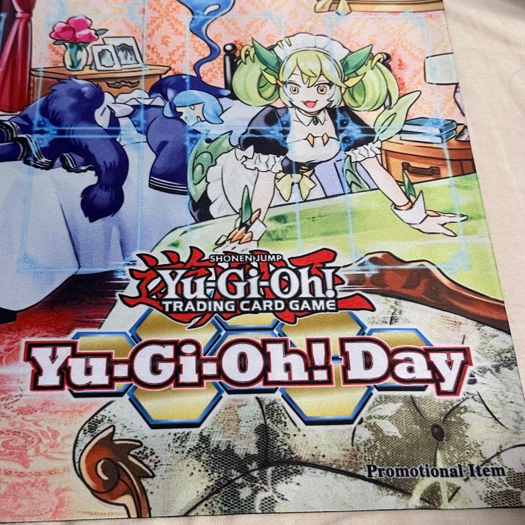 遊戯王YUGIOH！Day ドラゴンメイド リラクゼーション　海外　プレイマット
