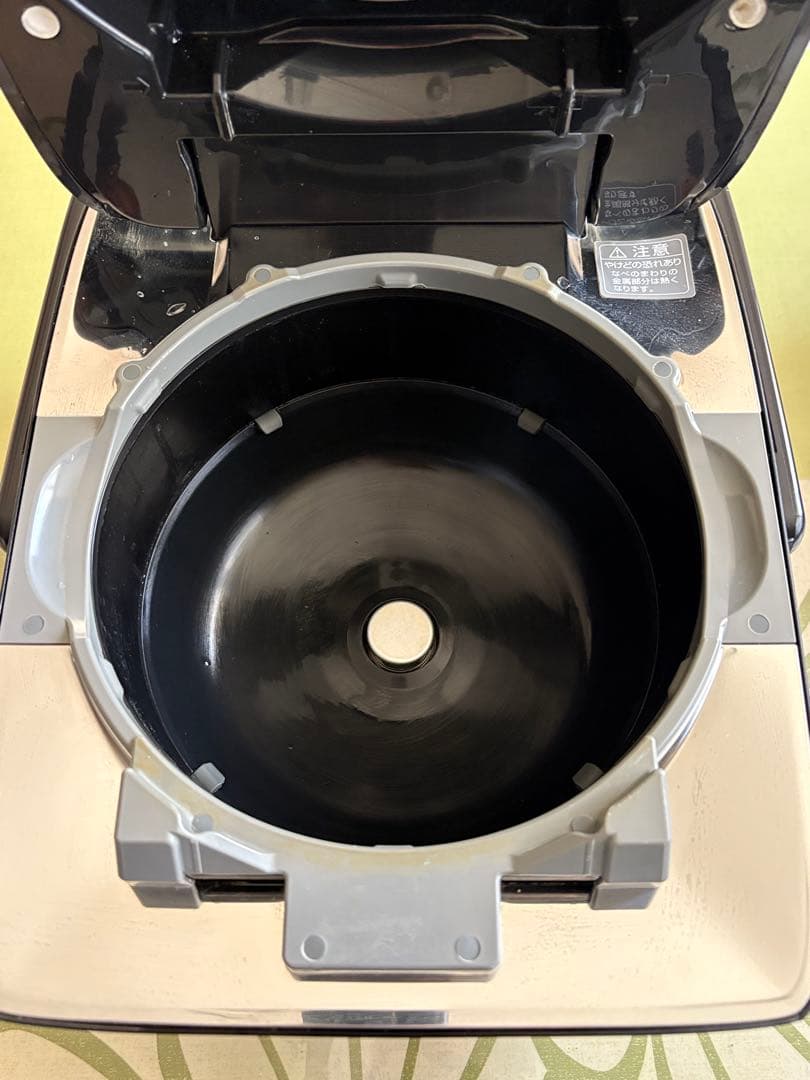 象印 圧力IH炊飯器 炎舞炊き NW-KB10（5.5合炊き）　ジャンク