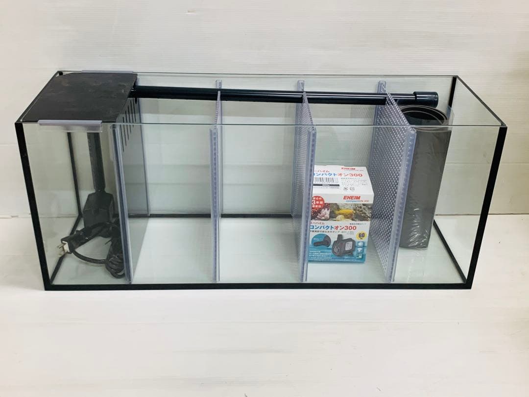 特注ガラス水槽　600×200×200　4室　ブラック　ポンプ付き　未使用