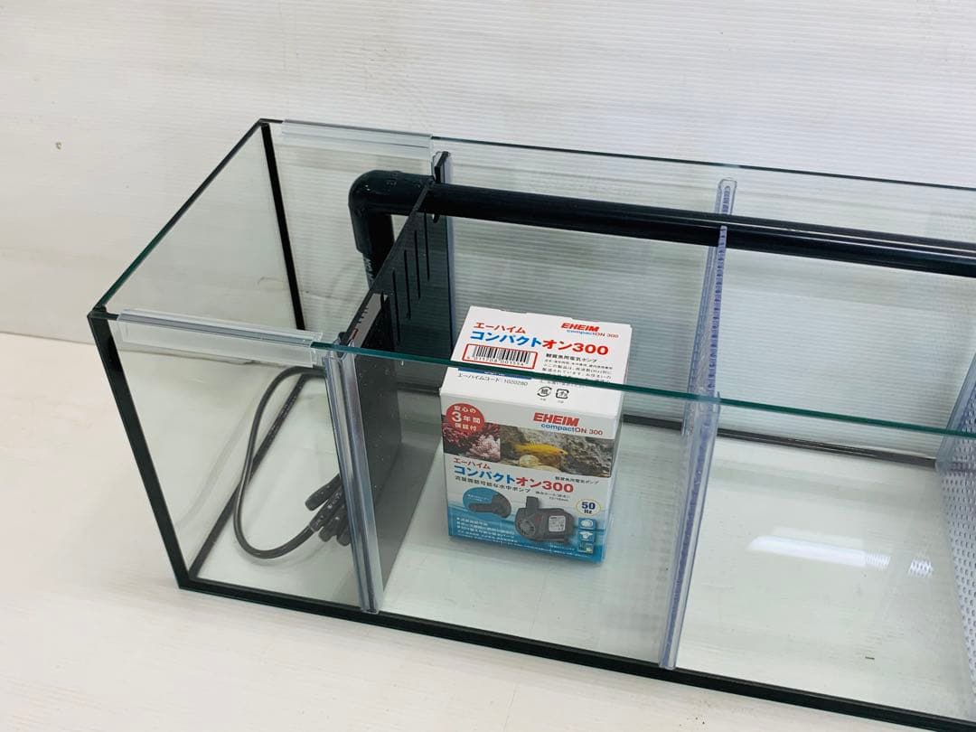 特注ガラス水槽　600×200×200　4室　ブラック　ポンプ付き　未使用