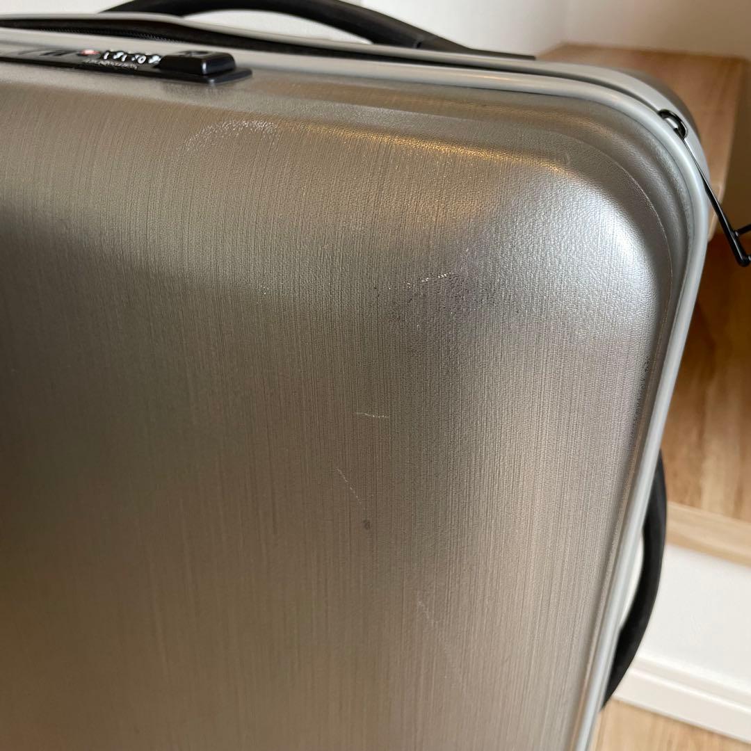 サムソナイト　Samsonite INOVA SPINER55 スーツケース　銀