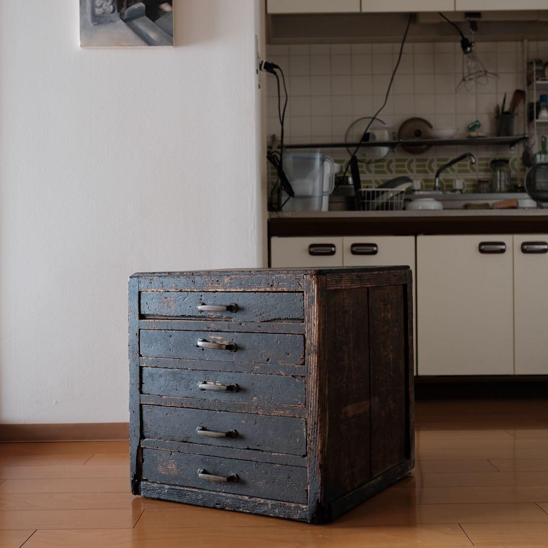 昭和時代の古い木製引き出し家具、大型収納キャビネット