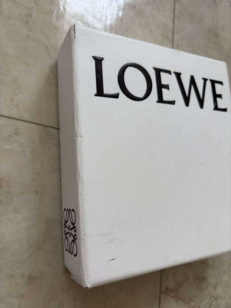 LOEWE　ロエベ　三つ折りウォレット